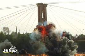 تدمير جسراً تسيطر عليه داعش في دير الزور
