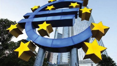 المفوضية الأوروبية تتوقع تراجع نمو منطقة اليورو في 2017