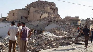 أهالي «الموصل« يرممون منازلهم ويرقصون فوق أنقاضها