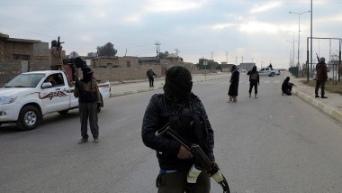 “داعش” يحرق ١٥ مدنياً بينهم أطفال بتهمة ترك “أرض الخلافة”