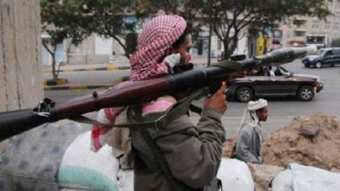 القوّات الحكومية اليمنية تسيطر على مواقع  الحوثيين في «حاكمة» وتقترب من المطار الدولي