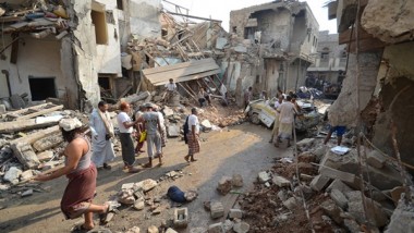 مقتل 22 مدنياً في ضربة جوّيّة للتحالف بقيادة السعودية باليمن