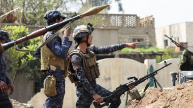 الشرطة الاتحادية تكسر خطوط الصدّ الأمامية لـ”داعش” في حي (زنجيلي) بأيمن الموصل
