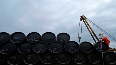 منتجو النفط يتجهون نحو تمديد اتفاق خفض الإنتاج