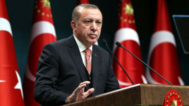 أردوغان يوجّه خطاباً شديد اللهجة للبارزاني ويحذّره من فقدان جميع الإمكانيات