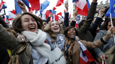 الرئيس الفرنسي المنتخب إيمانويل ماكرون  يُؤكّد: فوزي بالانتخابات شرف عظيم