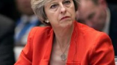 رئيسة وزراء بريطانيا تطلب من الناخبين  تفويضاً واضحاً من أجل «بريكست»