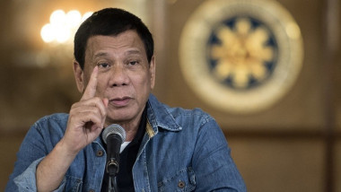 رئيس الفلبين يرفض التفاوض مع المسلحين جنوب البلاد