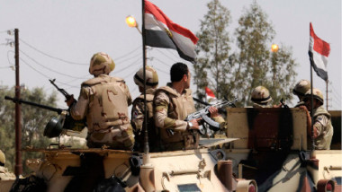مصر ترد على هجوم المنيا بضربات جوية استهدفت إرهابيين في ليبيا