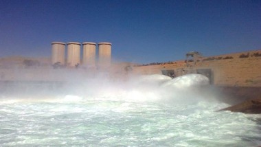 فتح بوابات سد الموصل وارتفاع منسوب الماء إلى ٣٢١ متراً