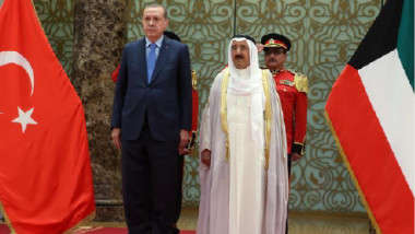 أردوغان يؤكّد ضرورة استمرار مبادرة الكويت لحلّ الأزمة عبر التفاوض والحوار