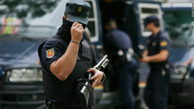 الشرطة الإسبانية لا تستبعد فرار مشتبه به إلى فرنسا