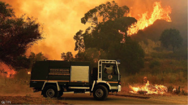 رجل إطفاء “محتال”.. يشعل الحرائق ليخمدها فيما بعد