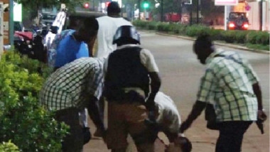 18 قتيلا في هجوم إرهابي على مطعم تركي في بوركينا فاسو