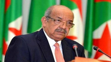 الجزائر تعرب عن رغبتها بتوسيع العلاقات مع العراق وتنسيق المواقف بالنفط والطاقة