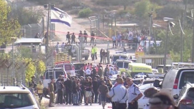 فلسطيني يقتل 3 إسرائيليين قرب مستوطنة بالضفة الغربية المحتلة