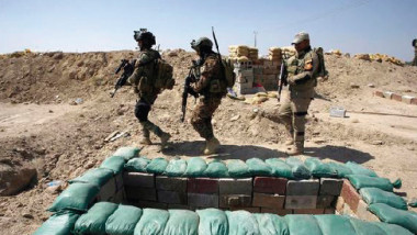 القطعات العسكرية تستعد للتوجّه صوب قضاء القائم لتحريره من “داعش”
