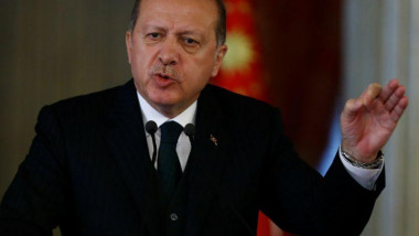 أردوغان يبدأ حملته الانتخابية من البوسنة