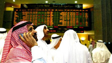 أسعار الأسهم تتراجع في بورصات الخليج