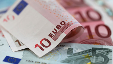 أعلى مستوى لليورو في أسبوع