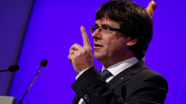 زعيم إقليم كتالونيا يطلب لقاء رئيس  وزراء إسبانيا
