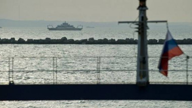 غرق سفينة شحن على متنها 11 شخصا في البحر الأسود