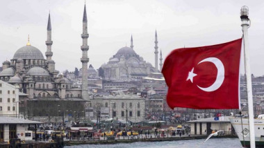 تركيا: 26 مليار دولار إيرادات السياحة