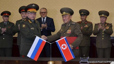 وفد عسكري روسي  يزور كوريا الشمالية