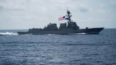 الصين تتهم سفينة حربية  أميركية بانتهاك سيادتها