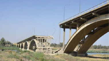 وزيرة الإعمار تفتتح جسر الموصل الرابع الرابط بين جانبي المدينة