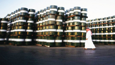 وزير الطاقة السعودي يأمل تخفيف قيود إنتاج النفط العام المقبل