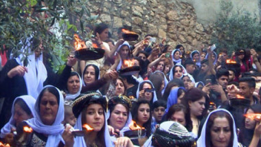الإيزيديون يحتفلون بأعياد رأس السنة ويستذكرون مختطفاتهم