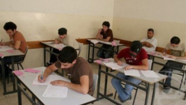 450 ألف طالب يؤدون الامتحانات الوزارية للمرحلة المتوسطة اليوم