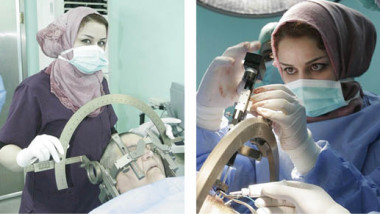 تكريم أول طبيبة عراقية كأصغر طبيبة لتخصص جراحة الدماغ والعمود الفقري في العالم العربي