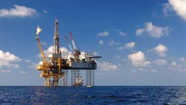 لبنان تبدأ التنقيب عن النفط والغاز قبالة سواحلها