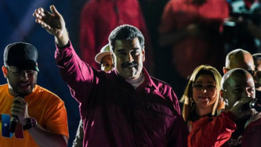 مادورو يفوز بولاية ثانية والمعارضة تطعن بالنتائج