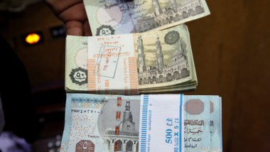 انخفاض أسعار العملة الإيرانية يربك الحركة التجارية في أسواق الإقليم