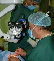 عمليات معقدة في مستشفى ابن الهيثم للعيون تجرى مجانا