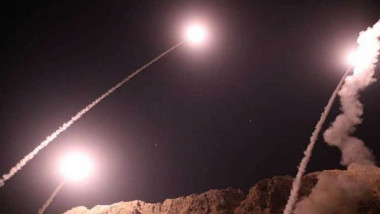 إيران تشن هجوما صاروخيا على شرقي الفرات في سوريا ثأرا لهجوم الأهواز
