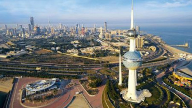 الكويت تخطط لإنفاق 100 مليار دولار بقطاع النفط والغاز