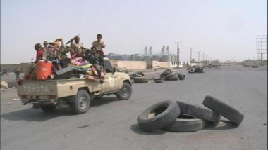اشتباكات عنيفة وغارات جوية  في الحديدة بغرب اليمن