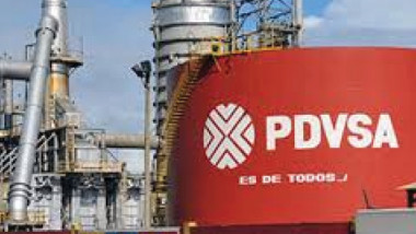 شركة النفط الوطنية الفنزويلية ترزح تحت الديون والعقوبات