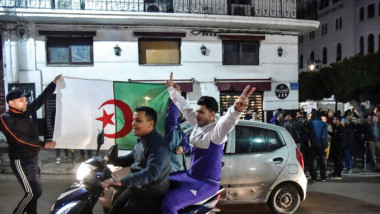 ارجاء انتخابات الرئاسة الجزائرية بعد عدول  بوتفليقة عن الترشح لولاية خامسة