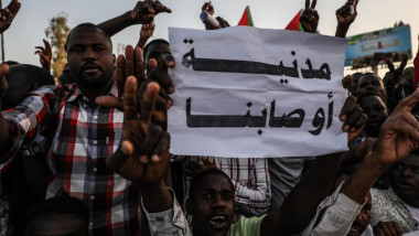 العسكر يستجيبون للمدنيين ومجلس مشترك  لادارة السلطة في السودان قبل الانتخابات