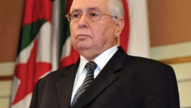 عبد القادر بن صالح رئيسا مؤقتا للجزائر