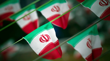 المركزي الإيراني يطرح حلولاً لتفعيل آلية التعامل التجاري مع أوروبا