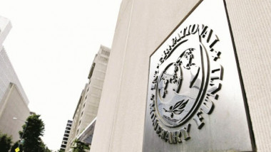 البنك الدولي يحذر من تدهور الاقتصاد اللبناني تزامناً مع تحركات للطلاب