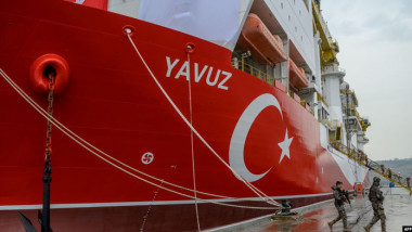 تركيا تؤكد عزمها مواصلة التنقيب قبالة قبرص رغم التحذيرات الأوروبية