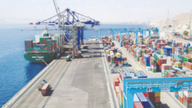 الاردن يدعو البلاد للاستفادة من المزايا  اللوجستية لميناء العقبة إضافة الى موانئها