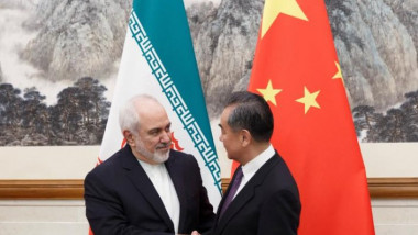الصين تستثمر 280 مليار دولار في القطاعات الإيرانية المستهدفة بالعقوبات